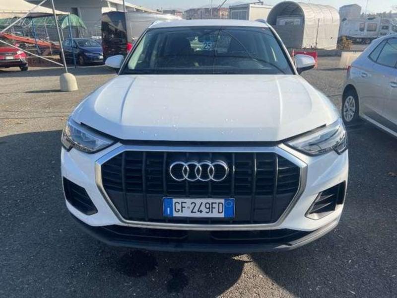 Audi Q3 45 1.4 tfsi e Business s-tronic