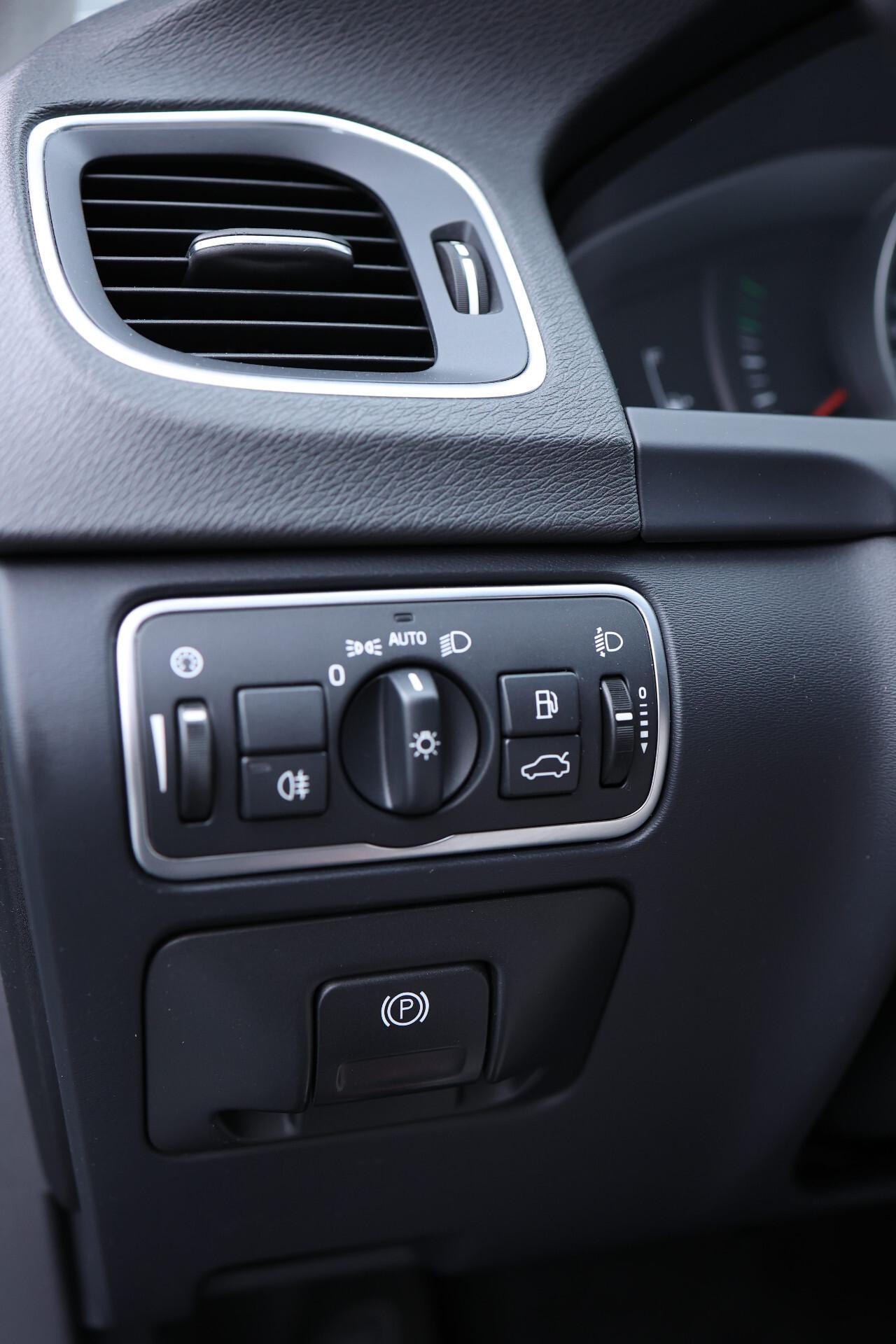 Volvo V60 Business geartronic