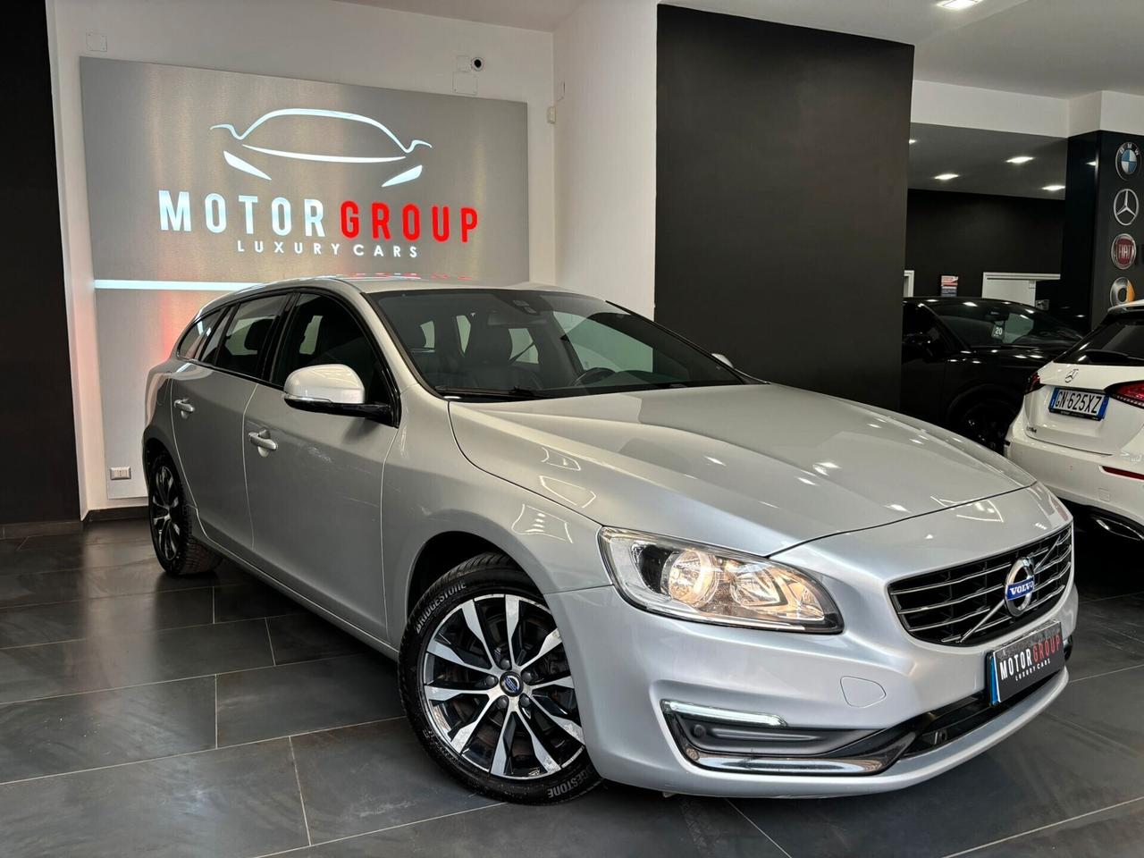 Volvo V60 D3 Geartronic Momentum 2.0 150CV