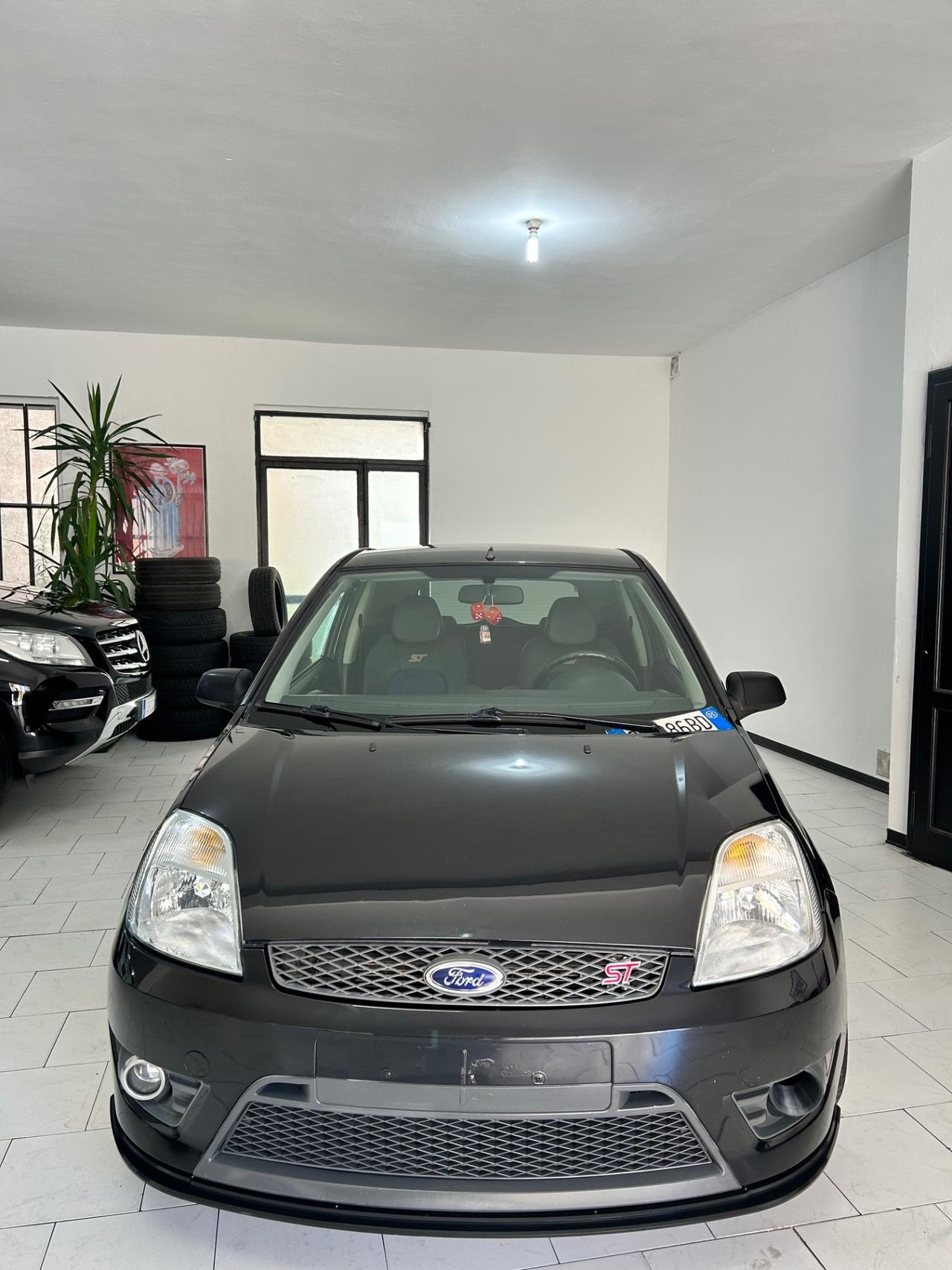 Ford Fiesta 2.0 16V 3p. ST motore NUOVO