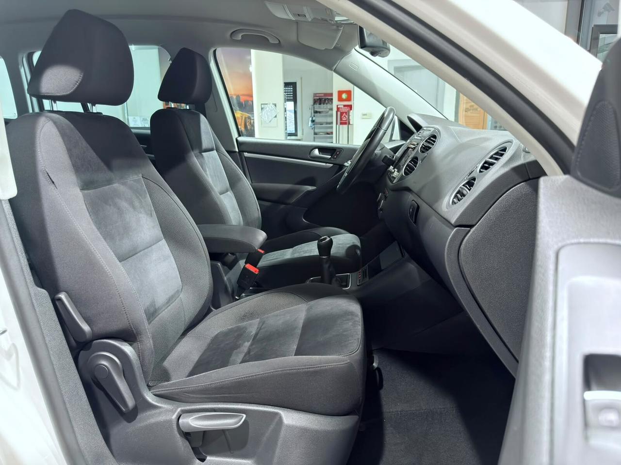 VW TIGUAN 2.0TDI 110CV SOLO 53.000km 1HANDE