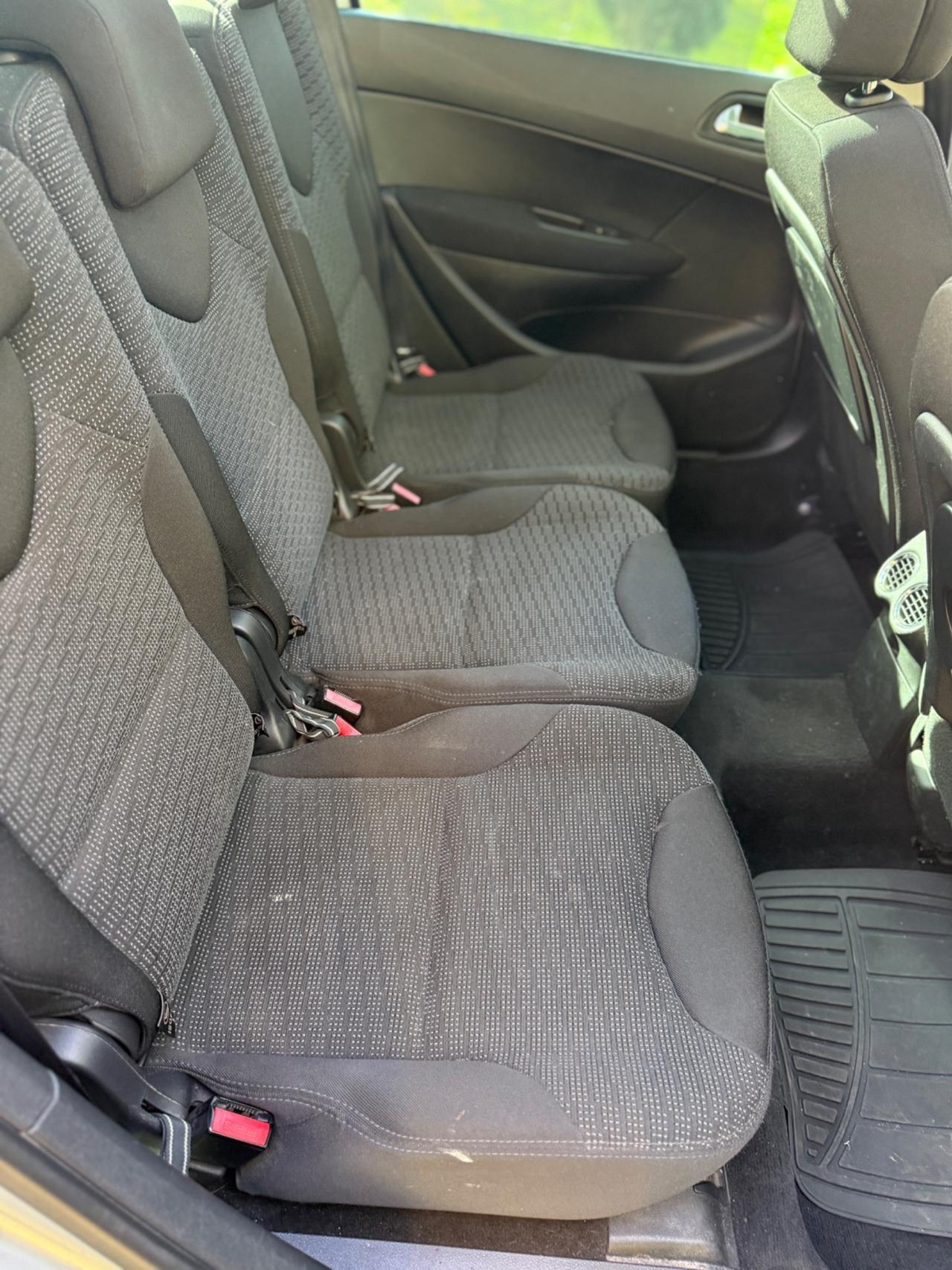 Peugeot 308 1.6 HDi 110CV