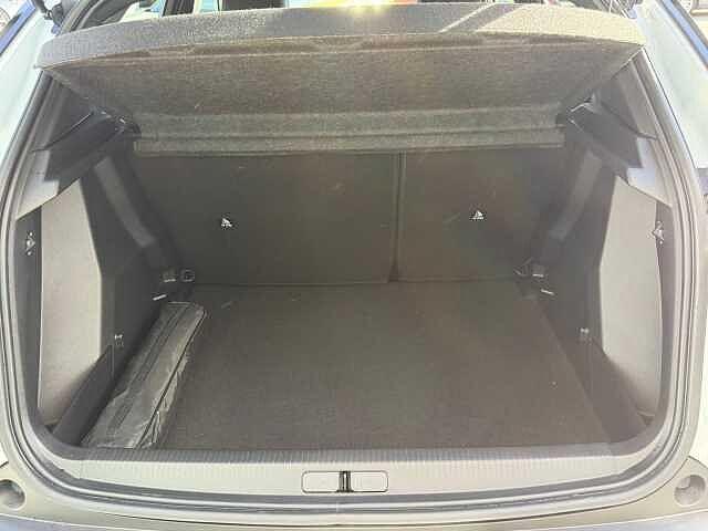 Peugeot 2008 Hybrid 136 e-DCS6 Allure