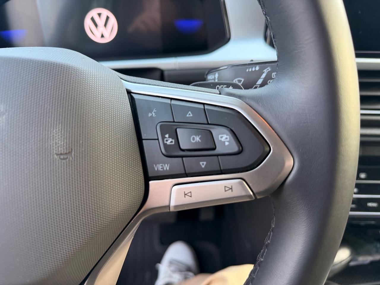 Volkswagen T-Roc Life 1.5 TSI #7870