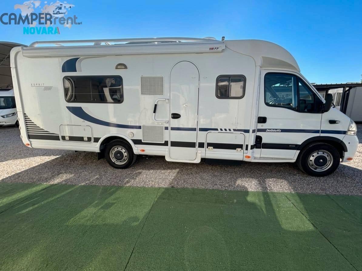 DETHLEFFS ESPRIT 7094 RT - Semintegrale con letto alla francese in coda