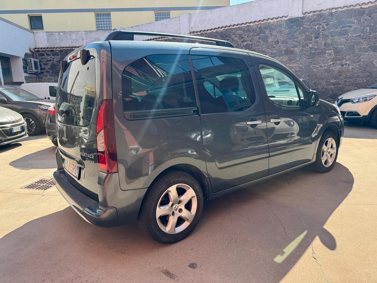 Peugeot Partner Tepee 1.6 HDi 115CV Style