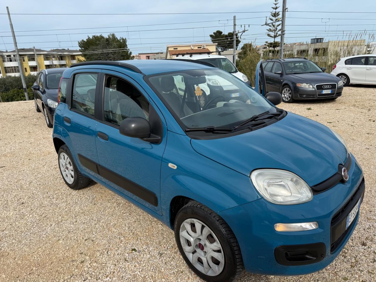 Fiat Panda 0.9 TwinAir Turbo METANO 3.999€