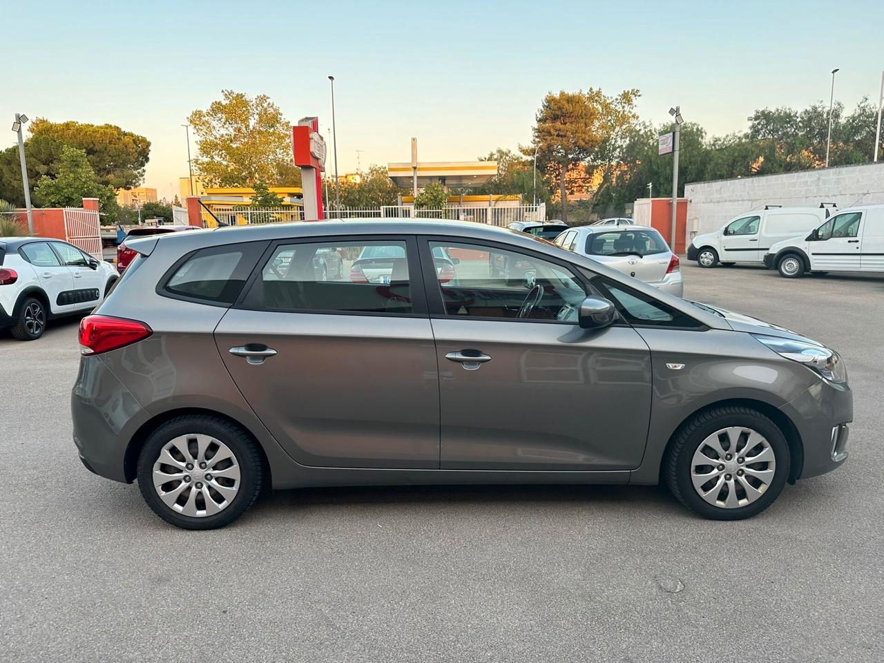 Kia Carens 1.7 CRDi 115 CV Cool PARI AL NUOVO