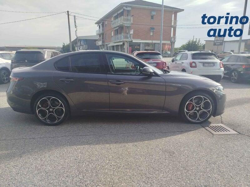 Alfa Romeo Giulia Q4 VELOCE