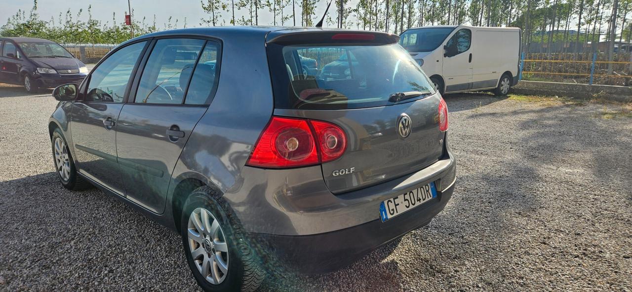 Volkswagen Golf 1.6 METANO