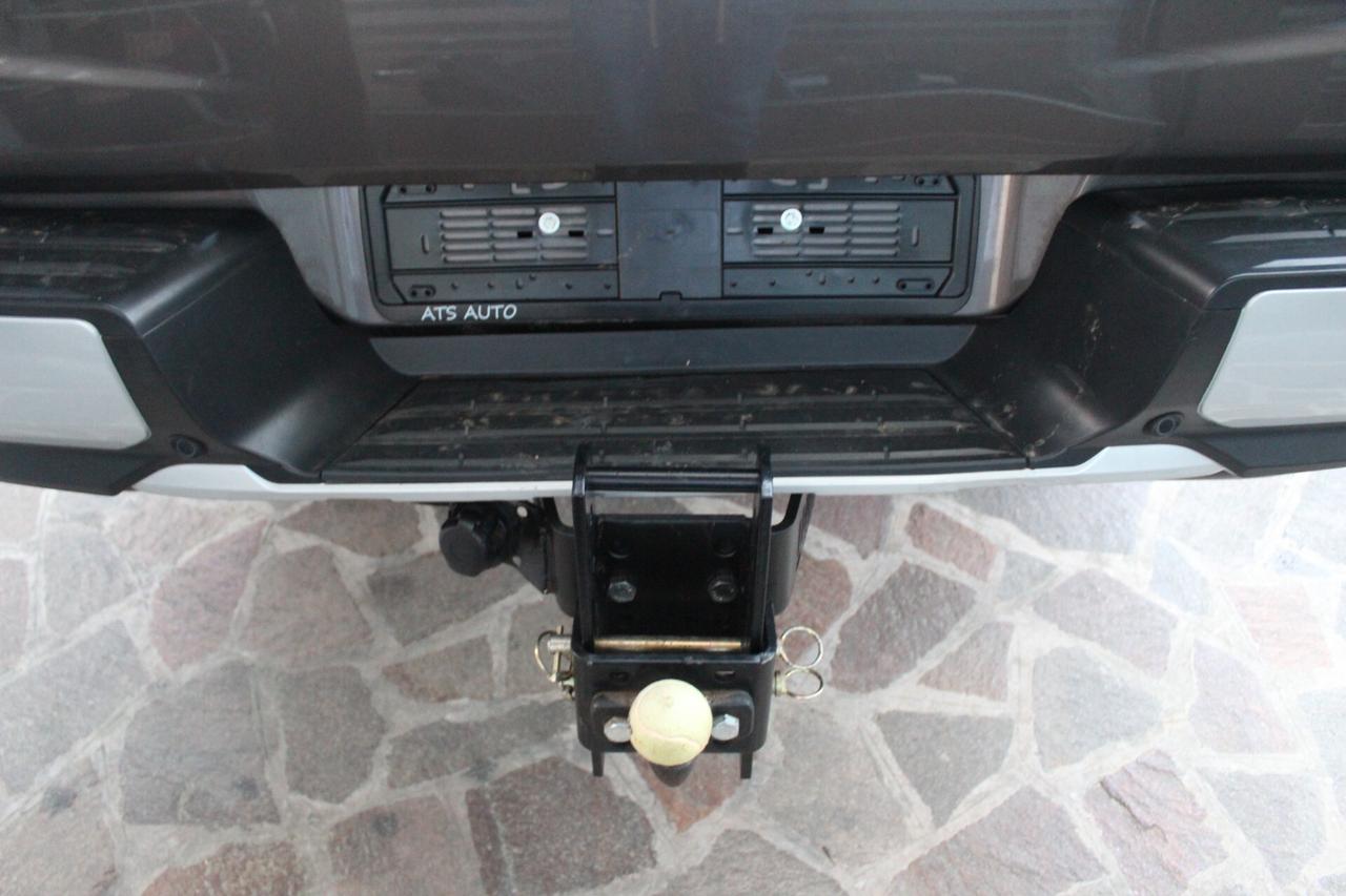 Mitsubishi L200 2.3 D Double Cab 4x4 Gancio