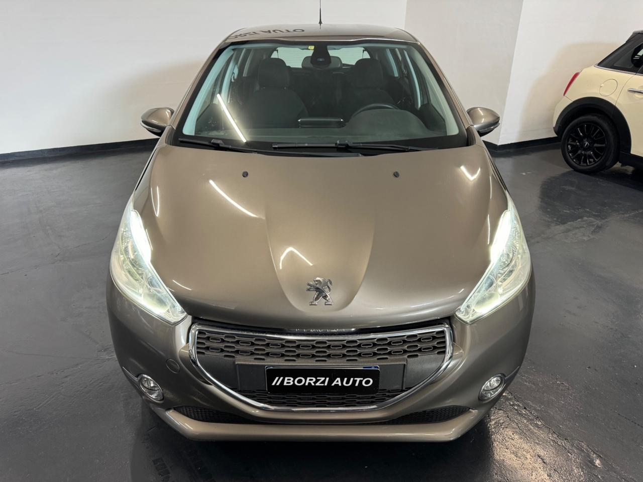 Peugeot 208 1.4 VTi 95 CV 5p. Allure FULL! NAVIGATORE!!
