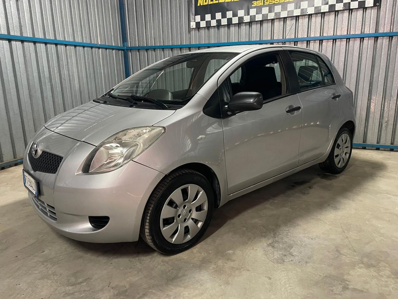 TOYOTA YARIS 1.0 - NEOPATENTATI