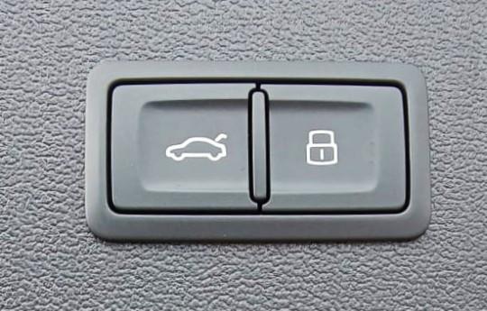 AUDI A3 ALLSTREET 35 TFSI MHEV S-TRONIC IDENTITY BLACK
