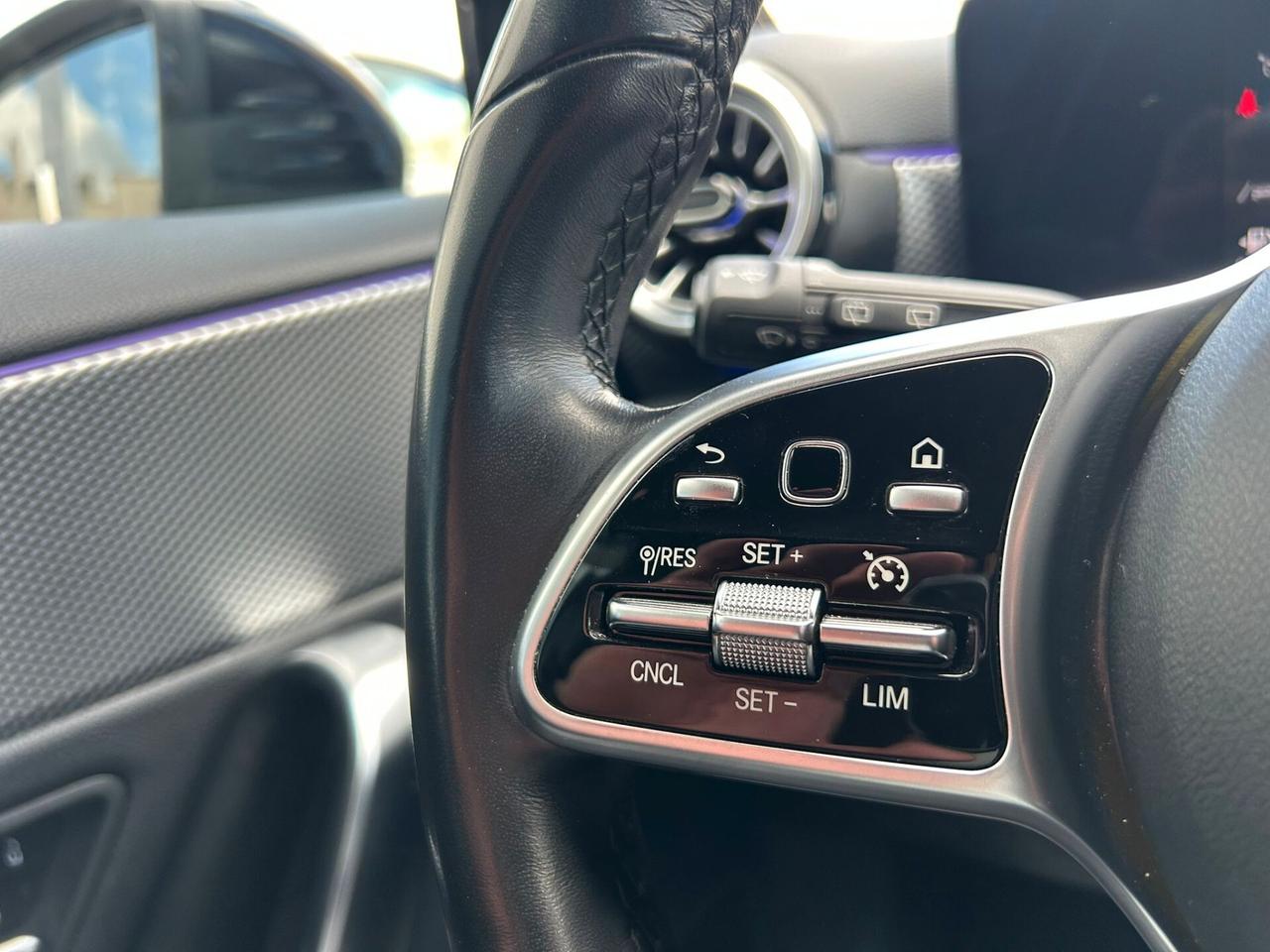 Mercedes-benz A 200d SPORT NIGHT EDIT. OPACA-2021