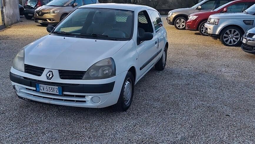Renault Clio VAN