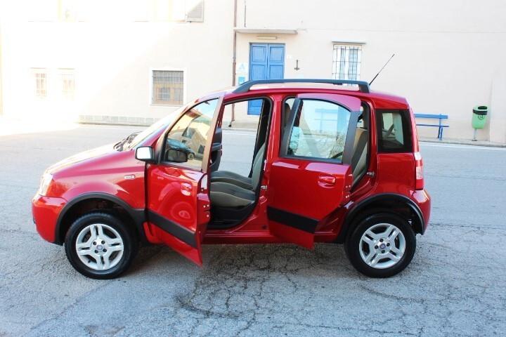 Fiat Panda 1.3 MJT 16V 4x4 Glam GANCIO TRAINO ESTETICA ESEMPLARE CLIMA CERCHI IN LEGA BARRE AL TETTO