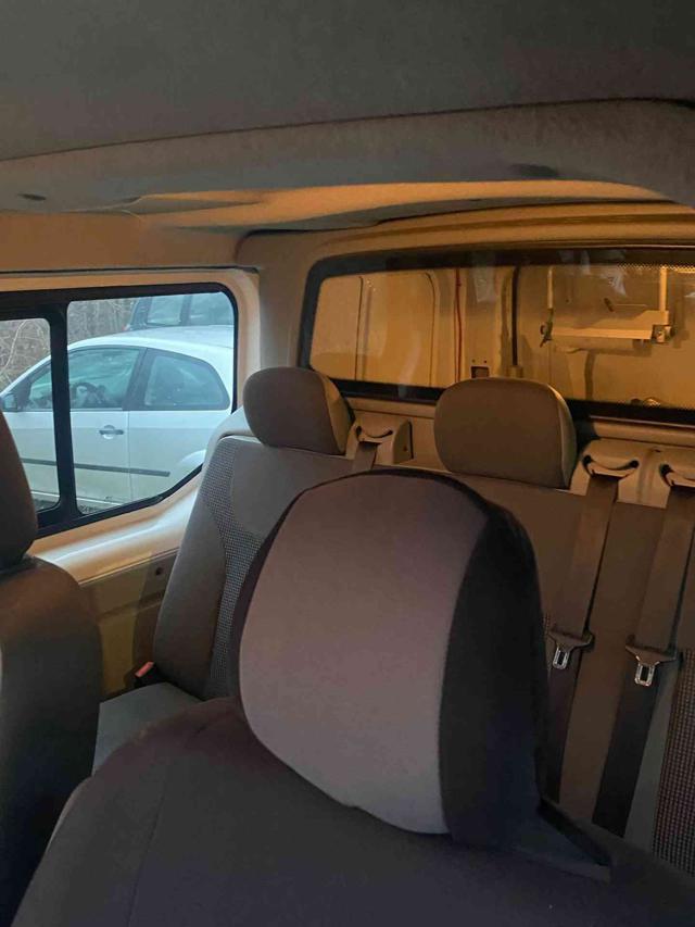 OPEL VIVARO VAN 2.5 CDTI 6 POSTI GANCIO TRAINO