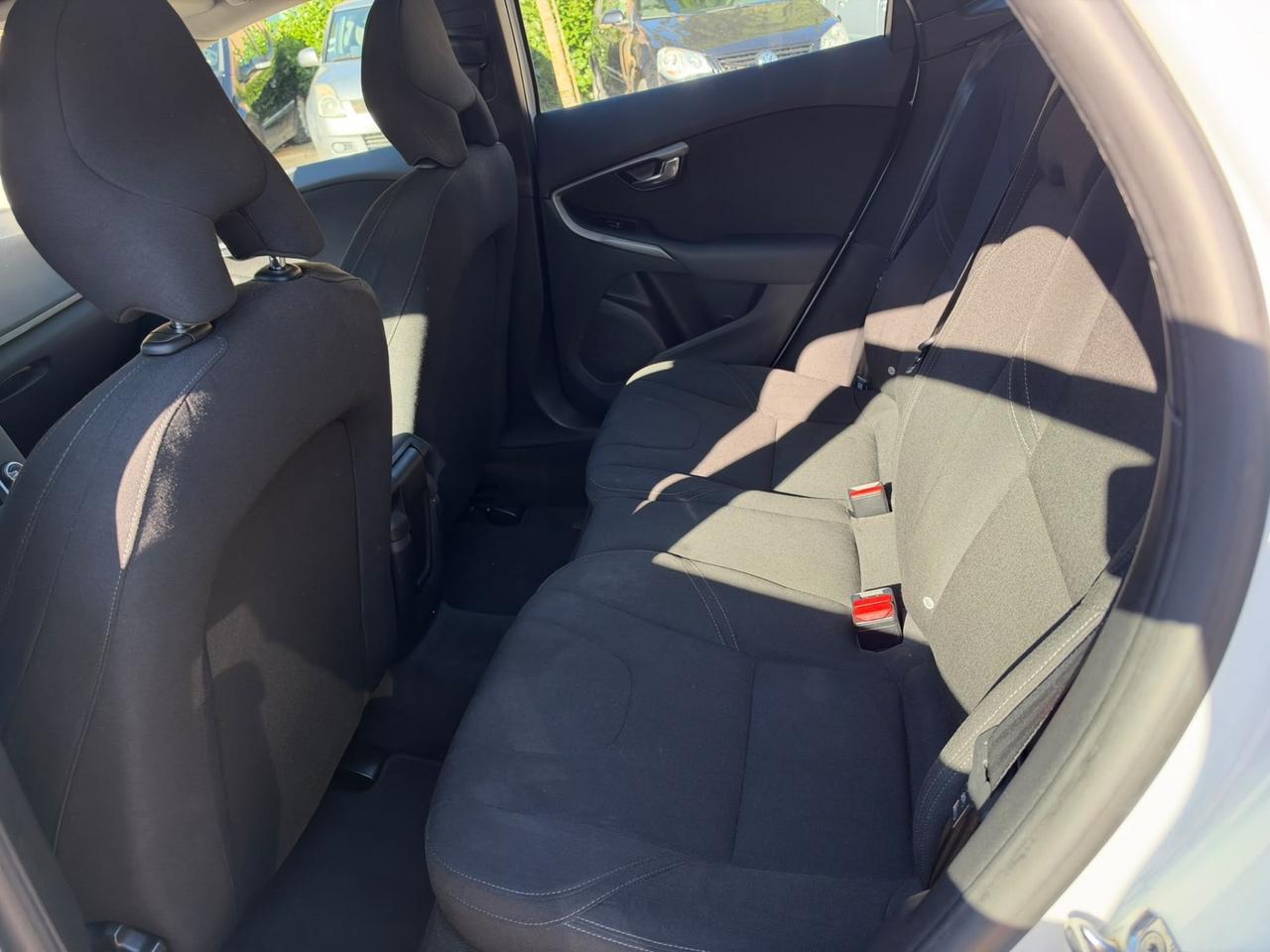 Volvo V40 Cross Country D2 Summum