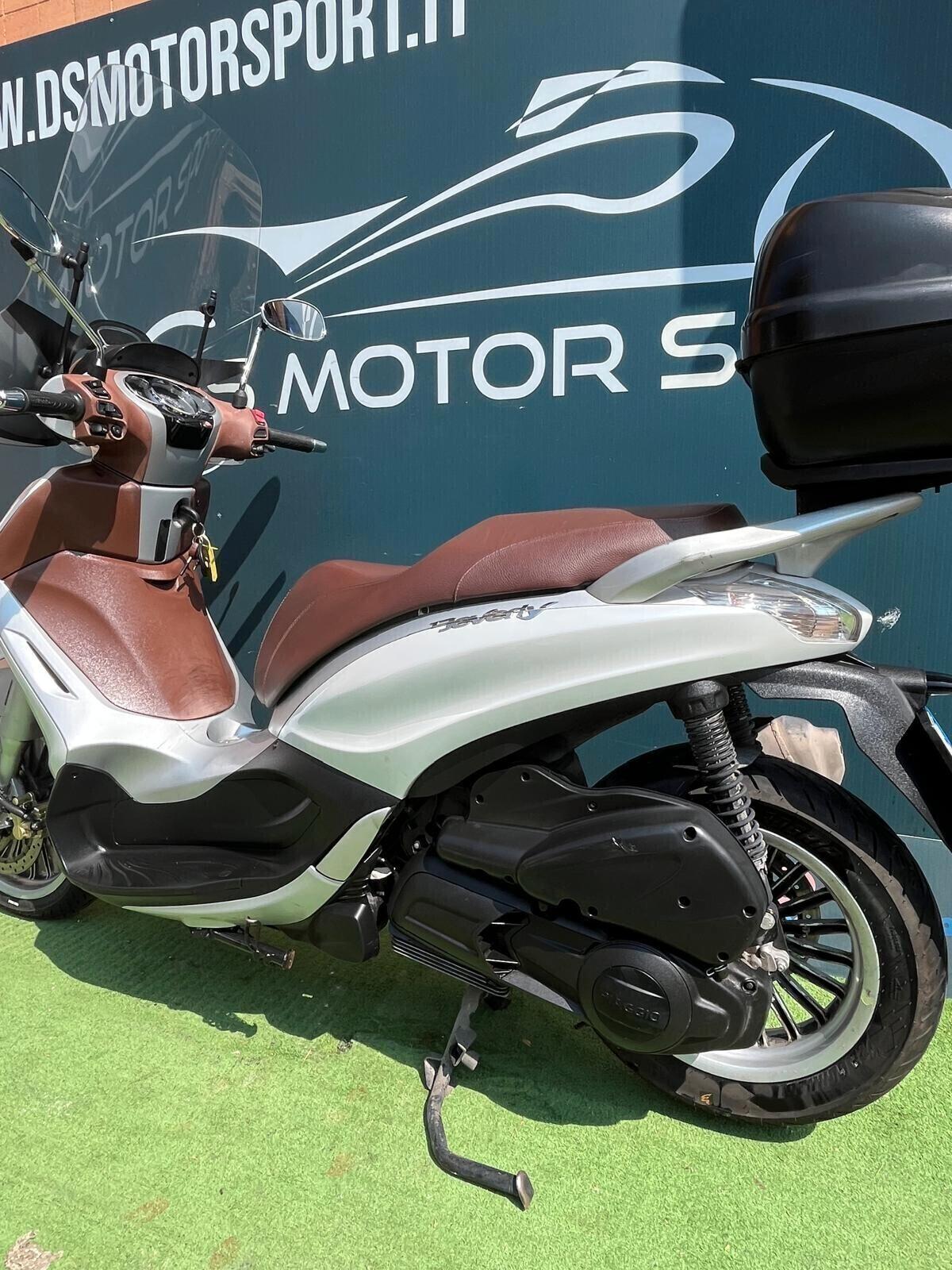 Piaggio Beverly 300 i.e. Abs
