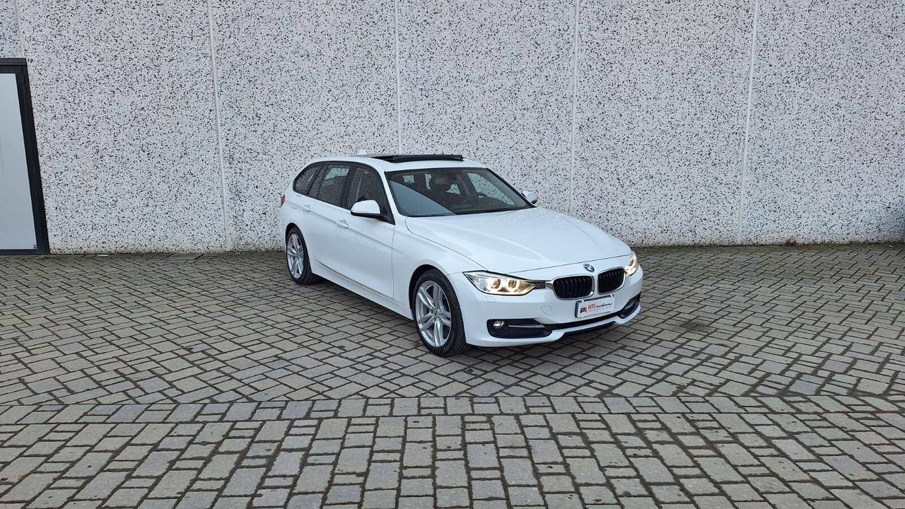 BMW 318D Touring Sport Tetto Led