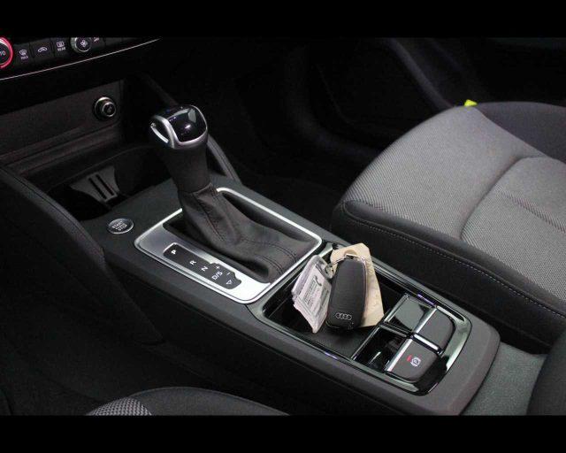 AUDI Q2 35 TDI S tronic S line Edition