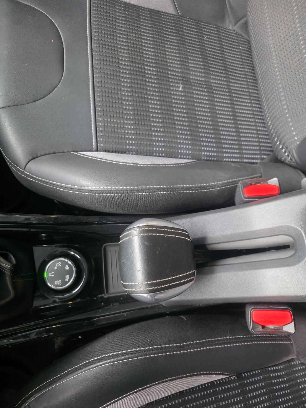 Peugeot 2008 cross