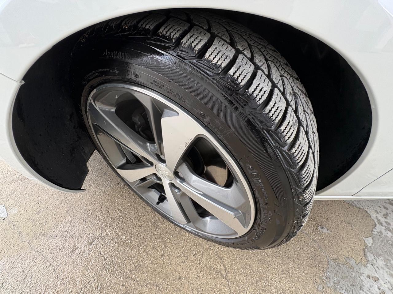 Peugeot 308 BlueHDi 150 S&S EAT6 SW Allure