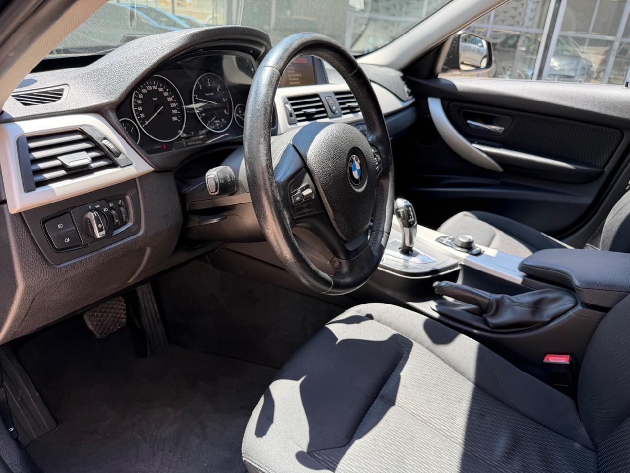 Bmw 318 d 143 CV Modern Cambio Autom 2015