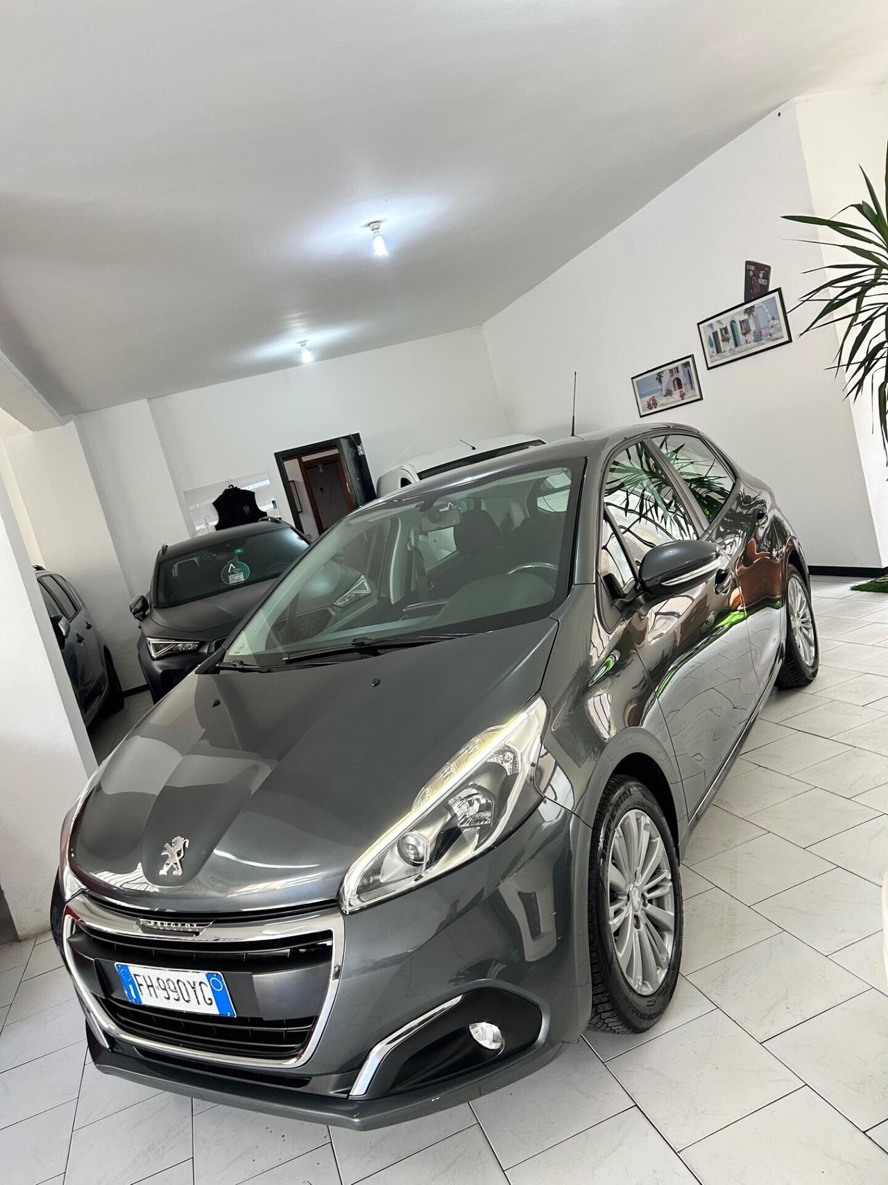 Peugeot 208 Allure *12/24 mesi di garanzia*