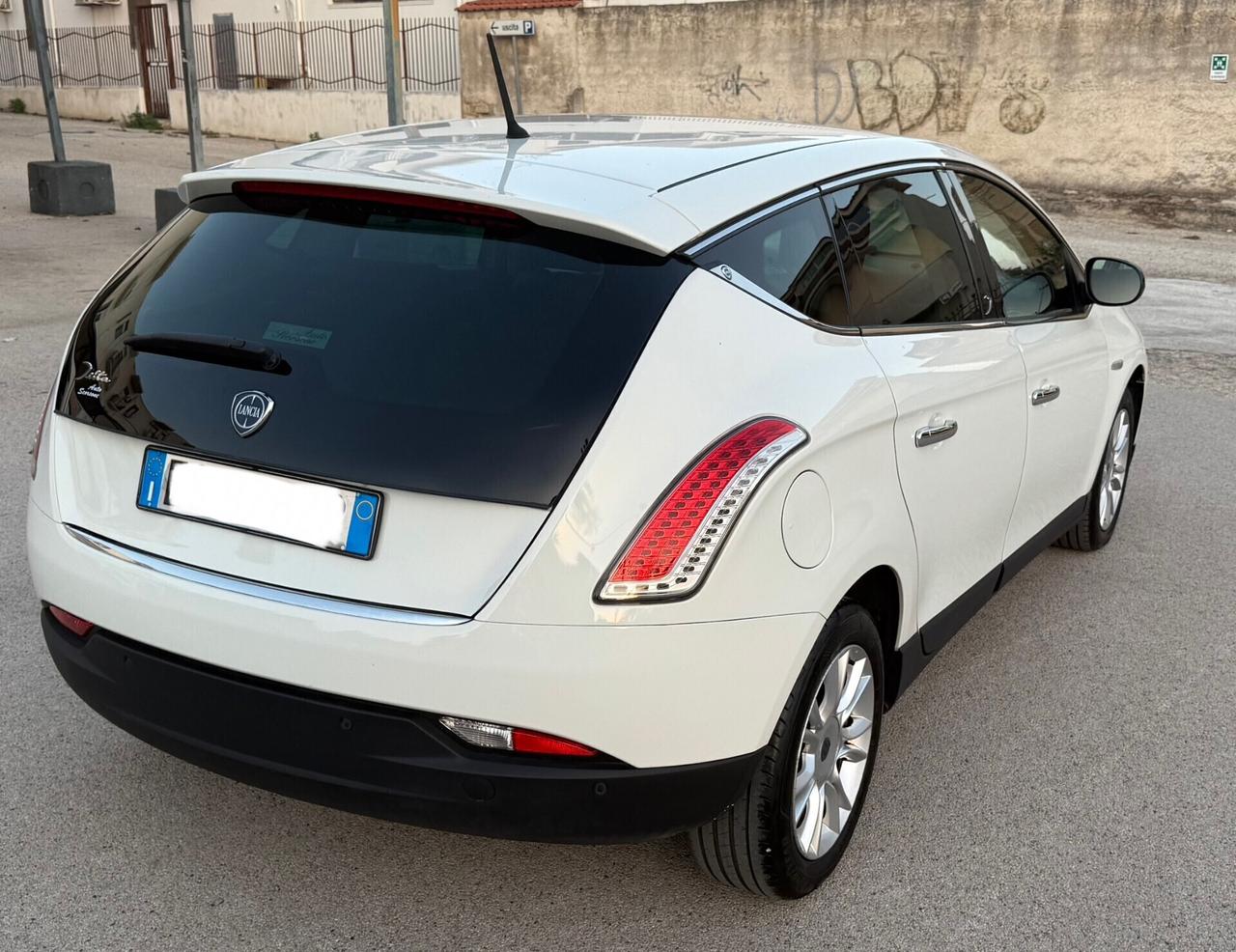 Lancia Delta 1.6 MJET Finanziaria senza busta paga