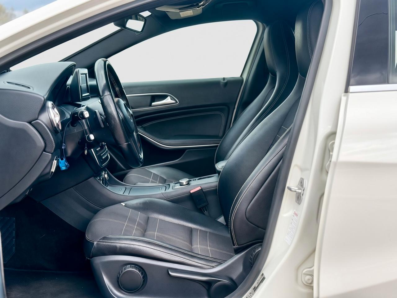MERCEDES-BENZ A 180 EXECUTIVE AUTOMATICA — SEDILI SPORTIVI, PALETTE, CRUISE CONTROL