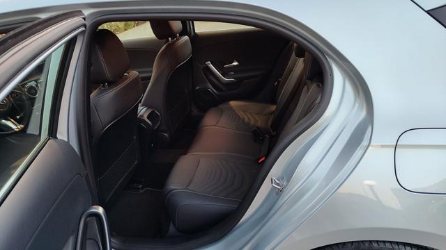 MERCEDES-BENZ A 180 d Automatic Progressive "LED"NAVI"CAMERA"