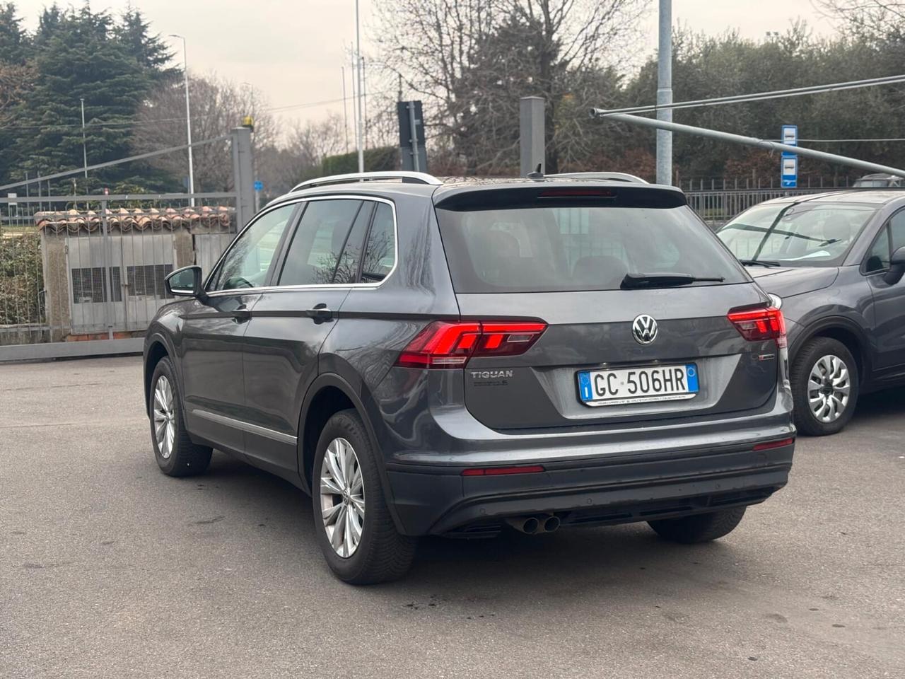 Volkswagen Tiguan 2.0 TDI SCR DSG 4MOTION Business BMT