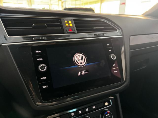 VOLKSWAGEN Tiguan 2.0 TDI DSG Advanced R-LINE Exterior Pack
