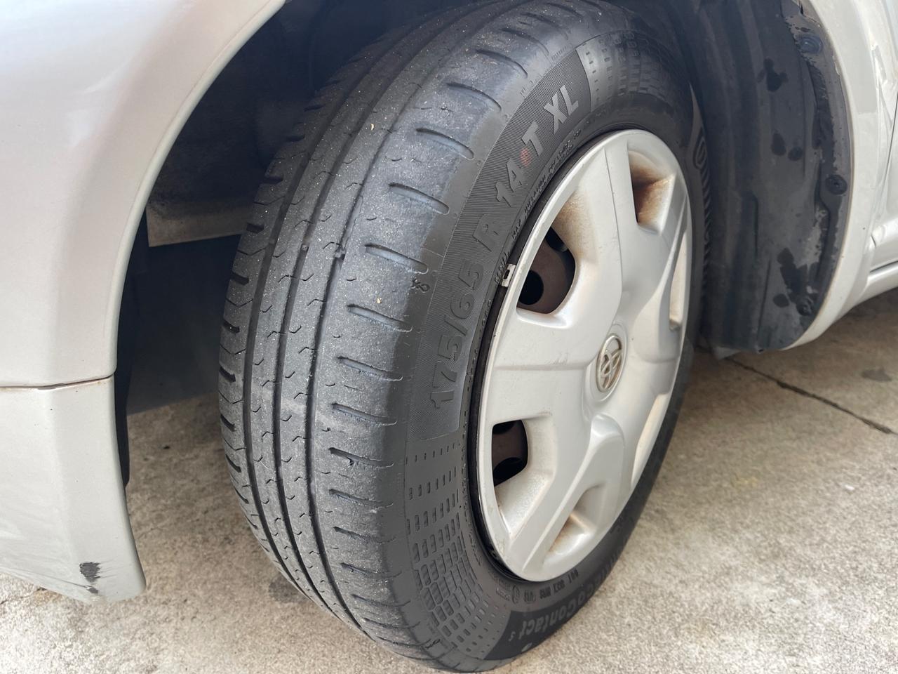 Toyota Yaris 1.0i 16V benzina clima funzionate