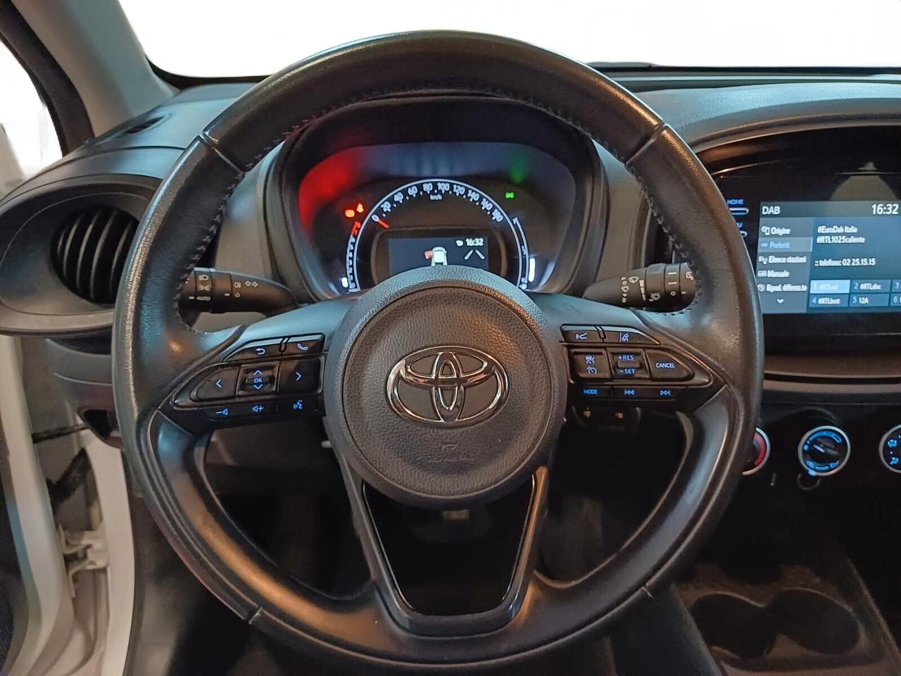 Toyota Aygo X 1.0 Manuale Active | da €180,00 al mese