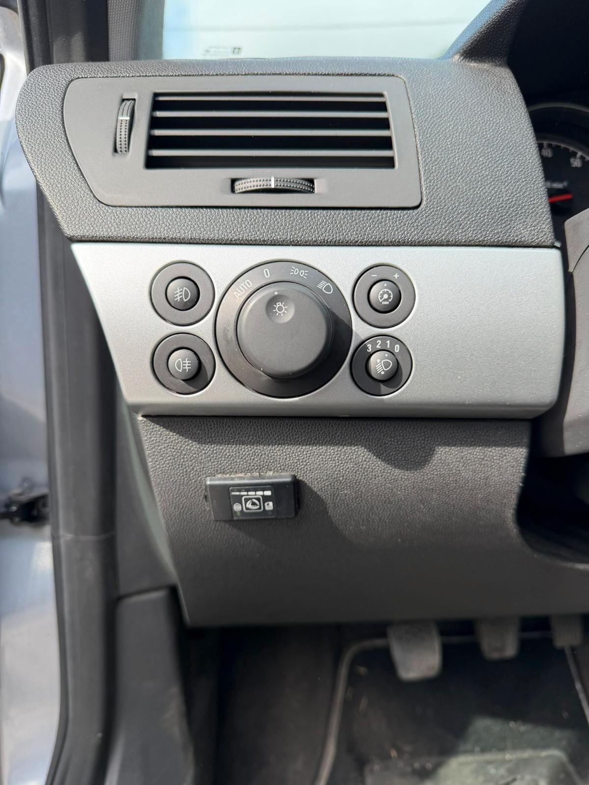 Opel Astra 1.4 Turbo 140CV 5 porte Cosmo