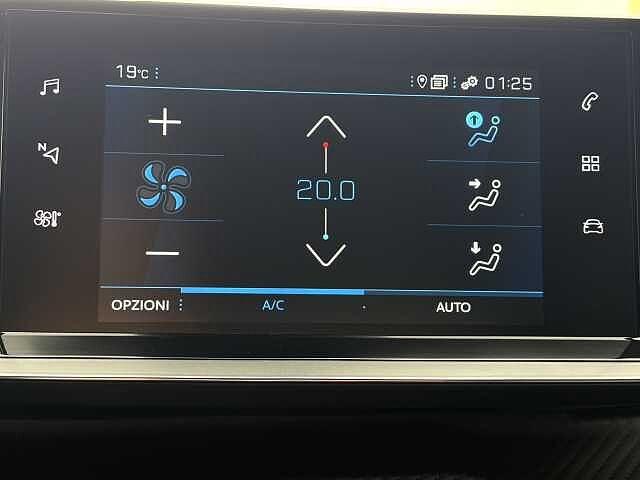 Peugeot 2008 1.2 PureTech 130 CV EAT8 GT