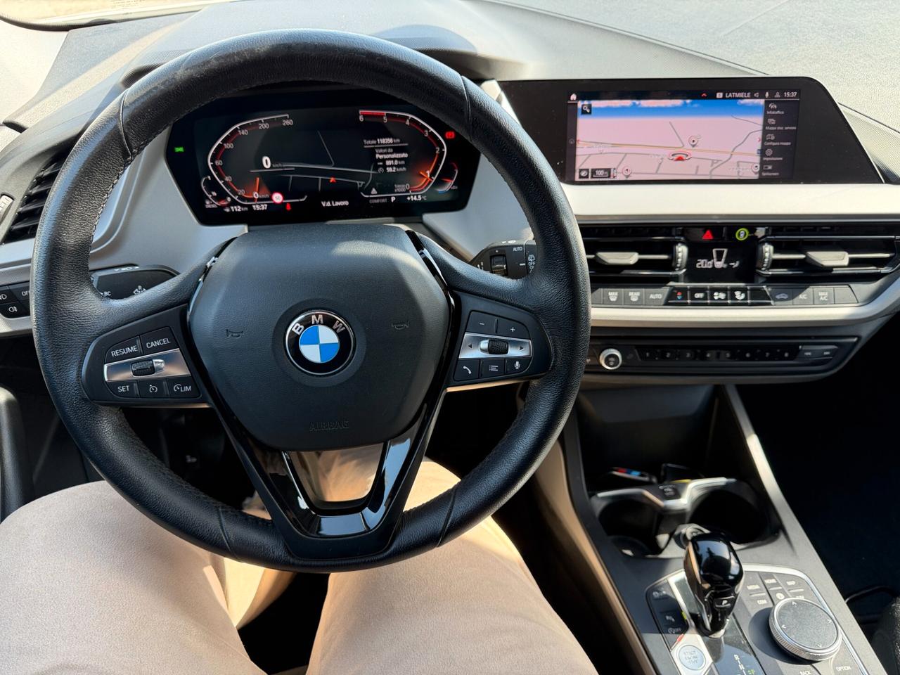 Bmw 116 116d 5p. Msport