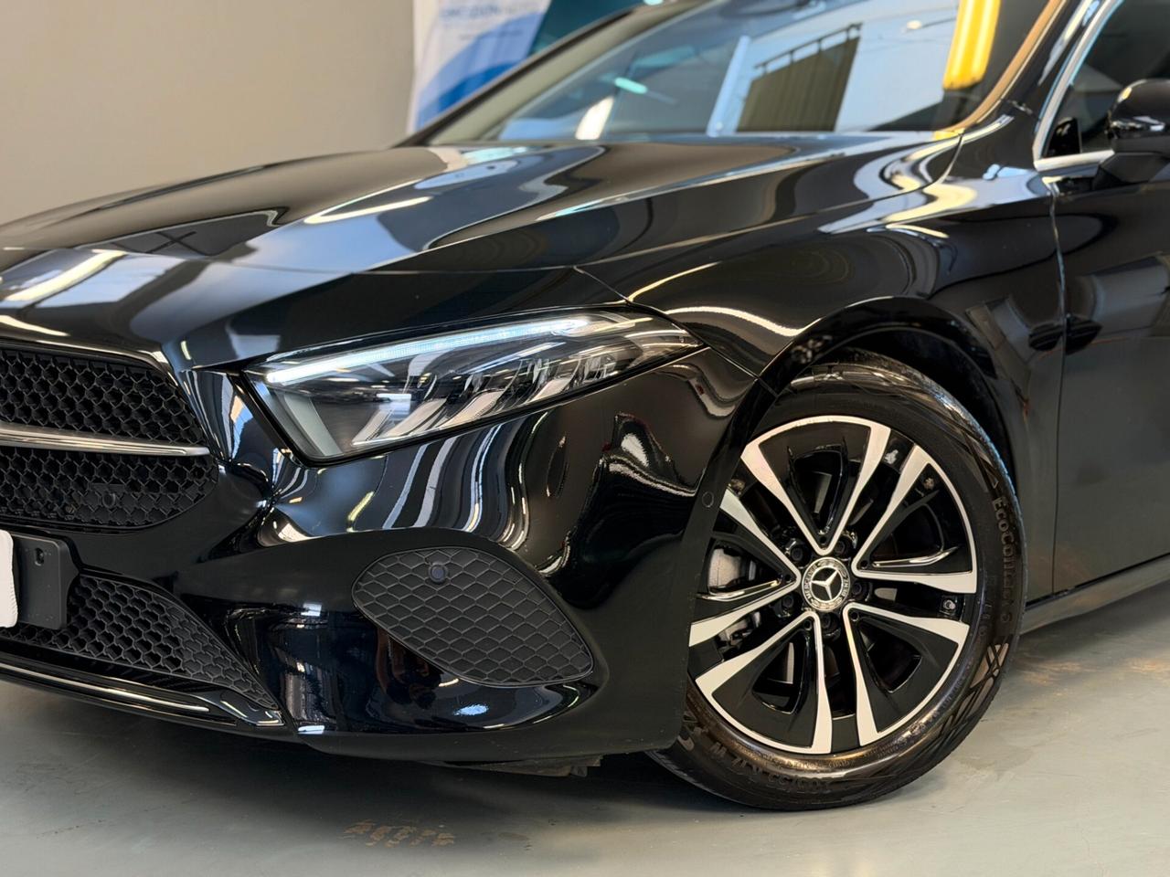 Mercedes-Benz A 180 NEOPATENTATI Advanced Plus AUTO - TELECAMERA - SEDILI RISCALDATI