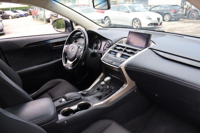 LEXUS NX 300 Hybrid