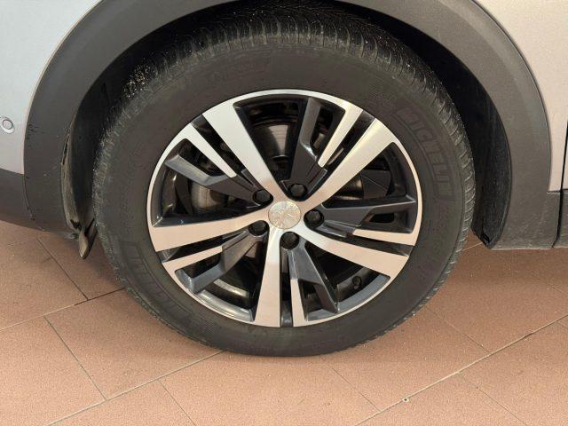 PEUGEOT 3008 PureTech Turbo 130 Allure 360/Full-led/Ambient lig