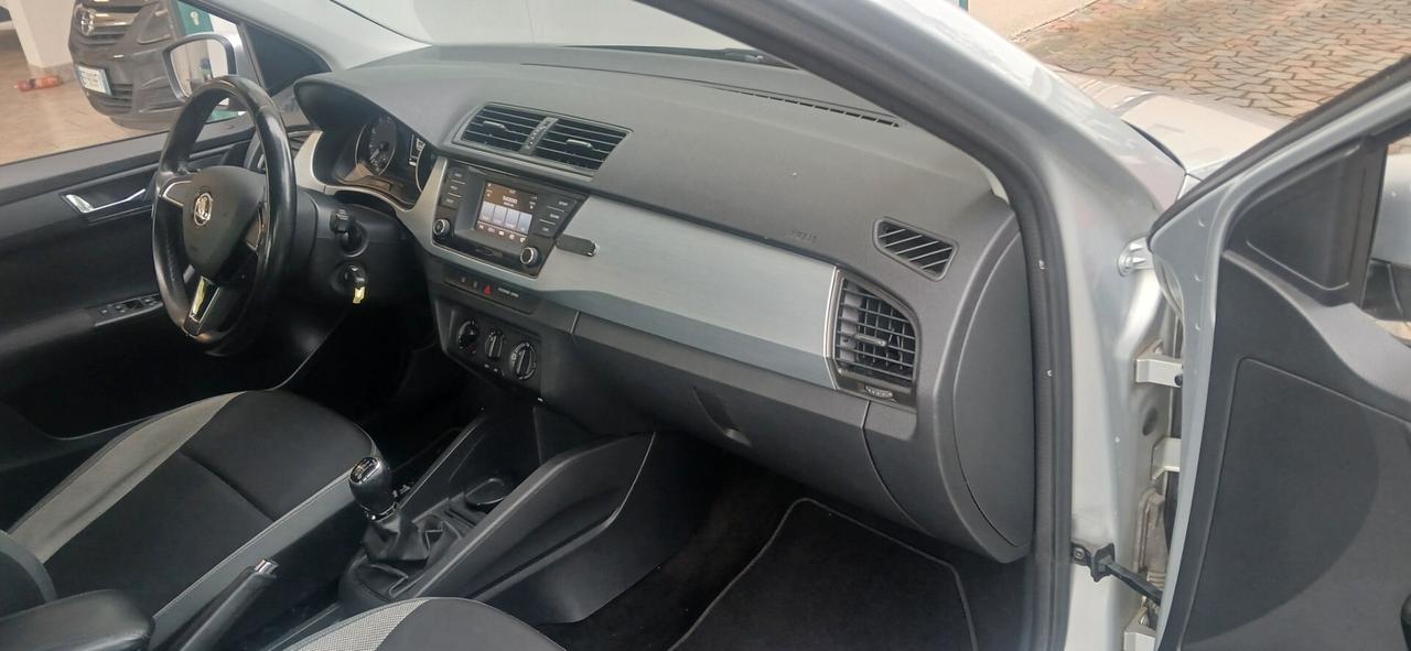 Neopatentati Skoda Fabia 1000 benzina