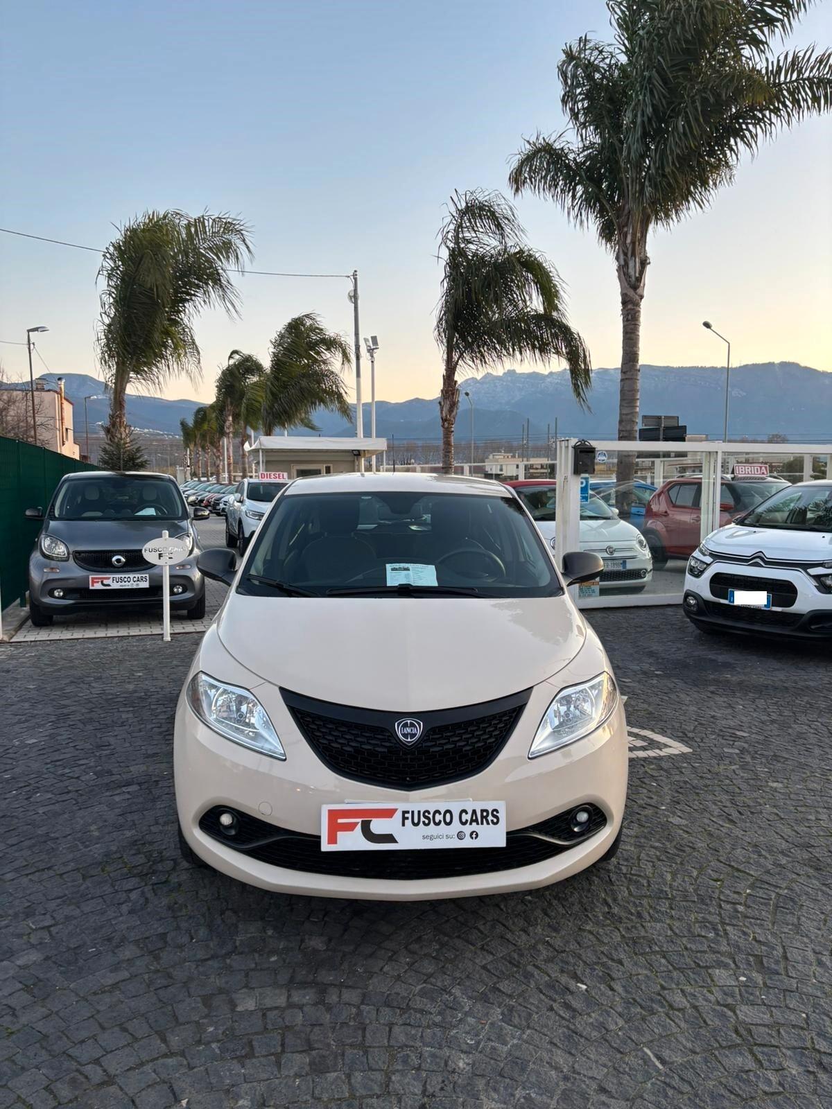 Lancia Ypsilon 1.2 69 CV 5 porte S&S Gold