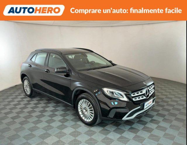 MERCEDES-BENZ GLA 180 Business
