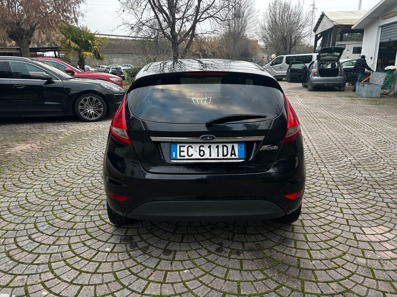 Ford Fiesta 1.4 3 porte Bz.- GPL Titanium IDONEA PER NEOPATENTATI UNIPROPRIETARIO PERMUTABILE