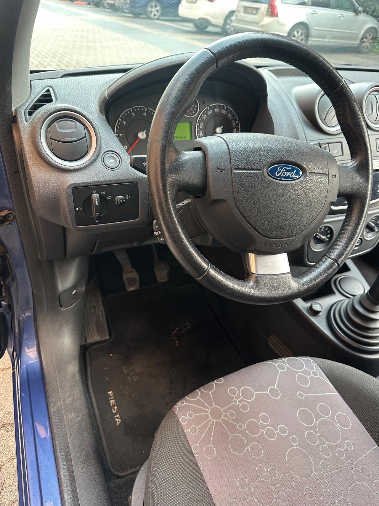 Ford Fiesta 1.2 82 CV 5 porte Titanium