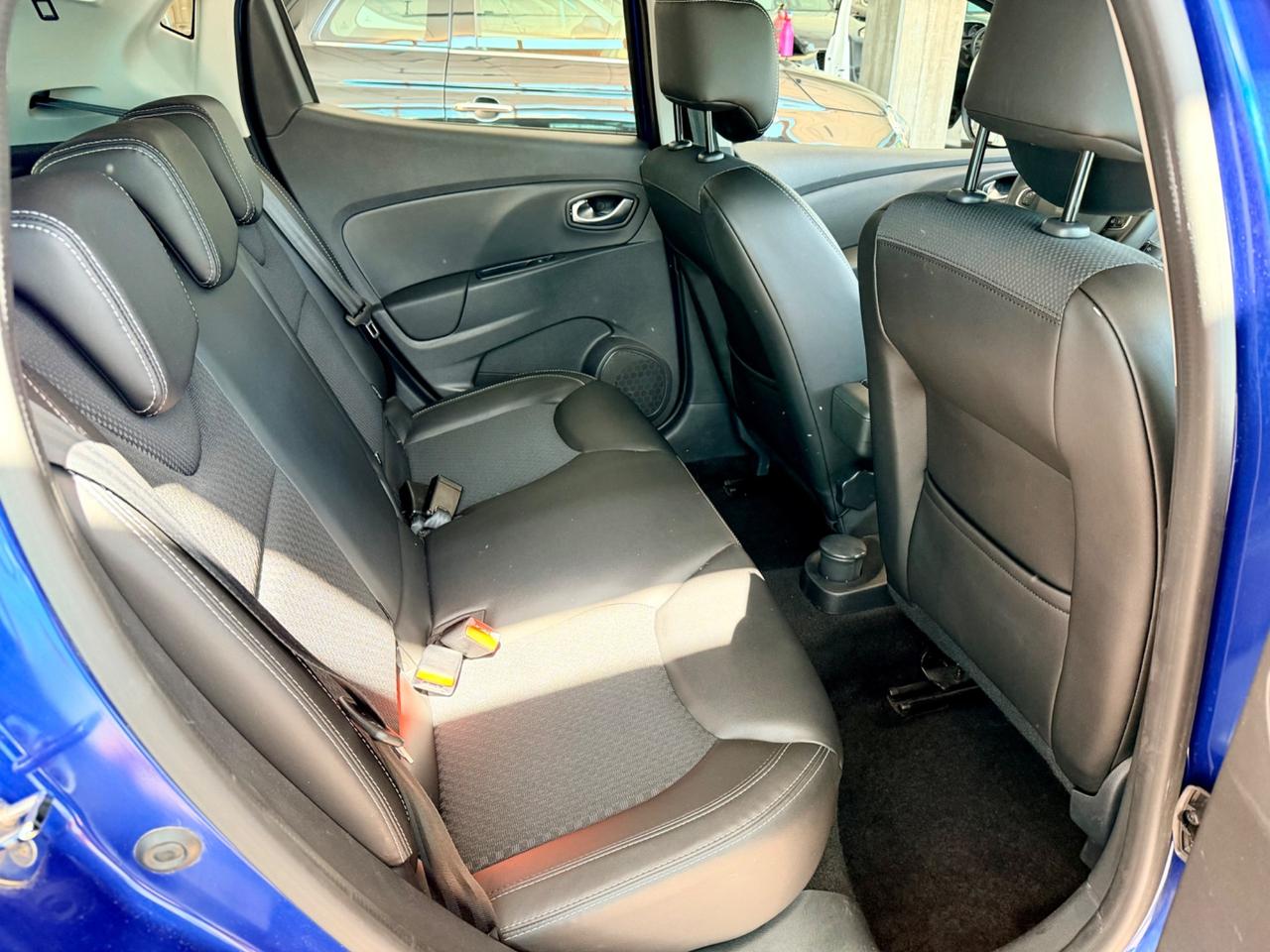 Renault Clio 1.5dCi 90cv Automatico Moschino E6