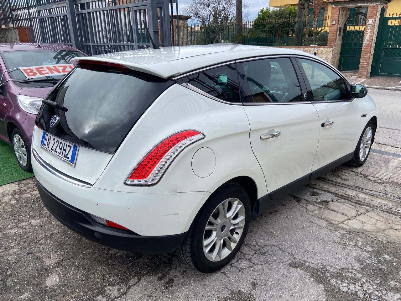 Lancia Delta 1.4 T-Jet 120 CV Silver Ecochic GPL